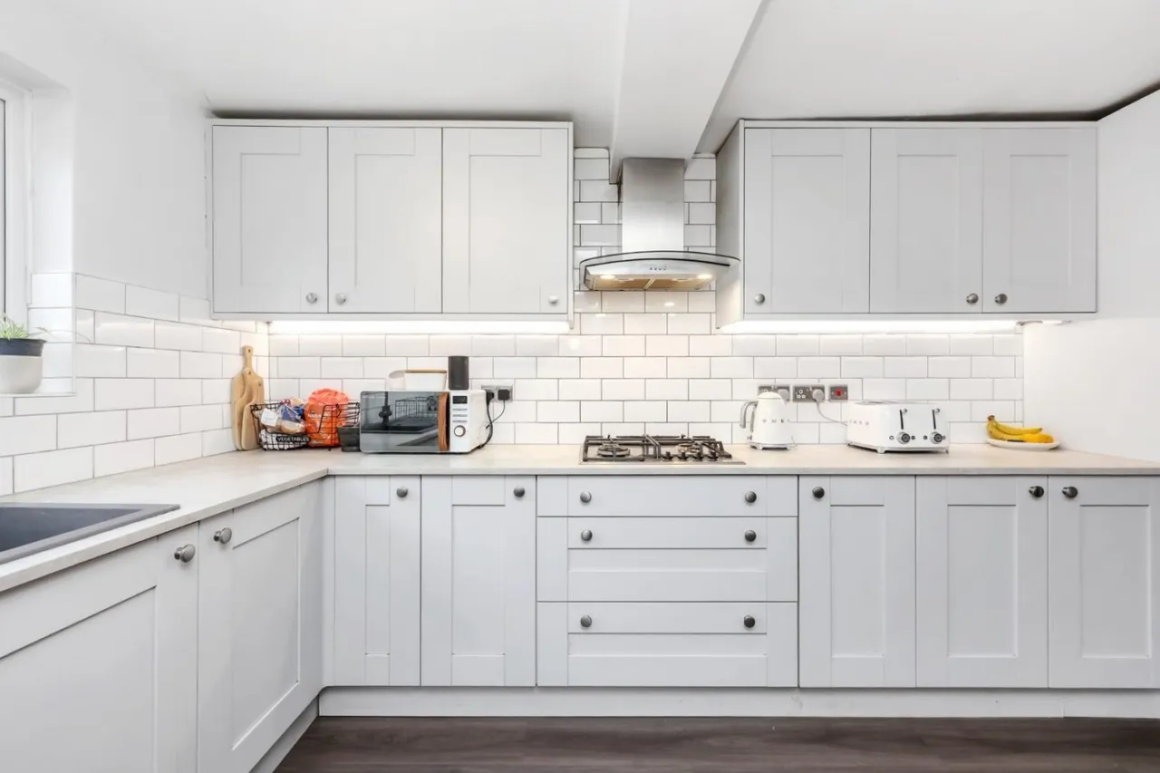 Eustace Road, Chadwell Heath, RM6, photo 4