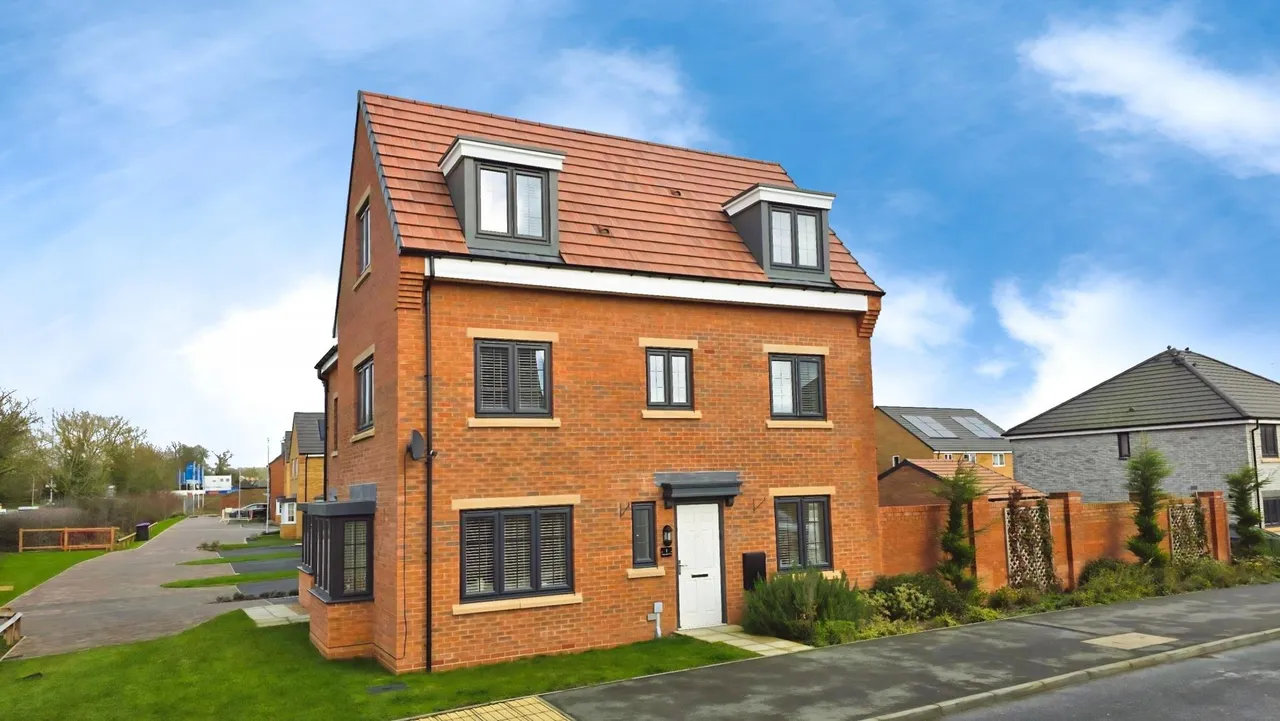 4 bed house for sale, Nassington Way, Sleaford, NG34
