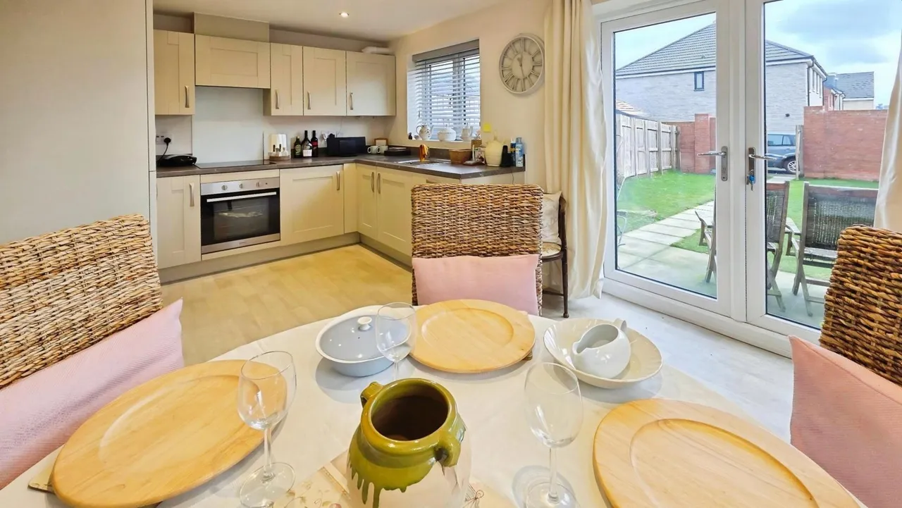 Nassington Way, Sleaford, NG34, photo 3
