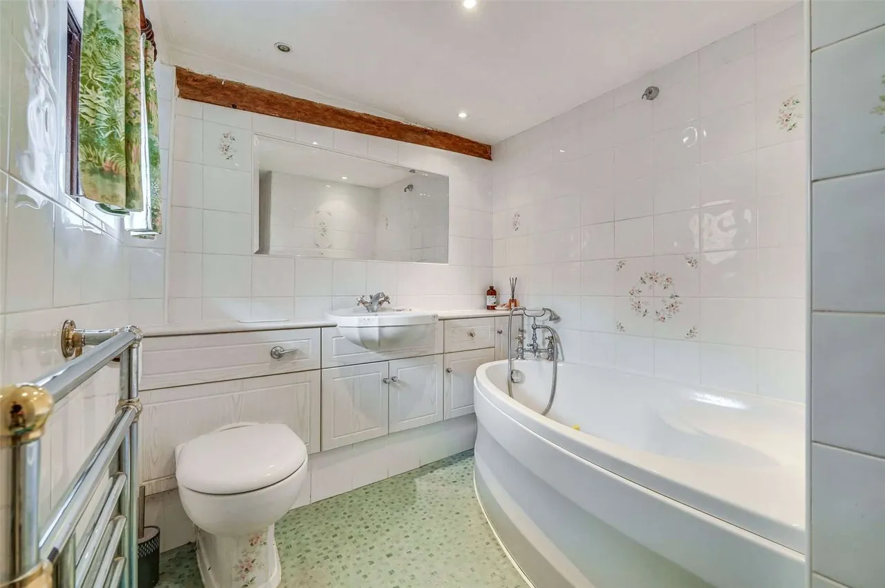 Chelmsford Road, Felsted, CM6, photo 10