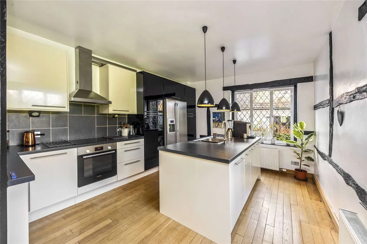 Sandhill Lane, Crawley Down, Crawley, West Sussex, RH10 4LD, photo 9