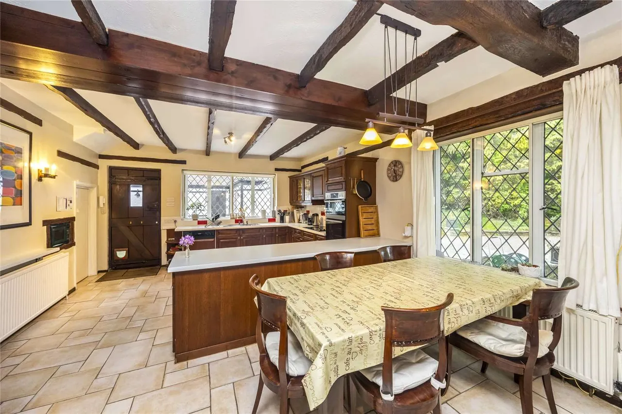Sandhill Lane, Crawley Down, Crawley, West Sussex, RH10 4LD, photo 11