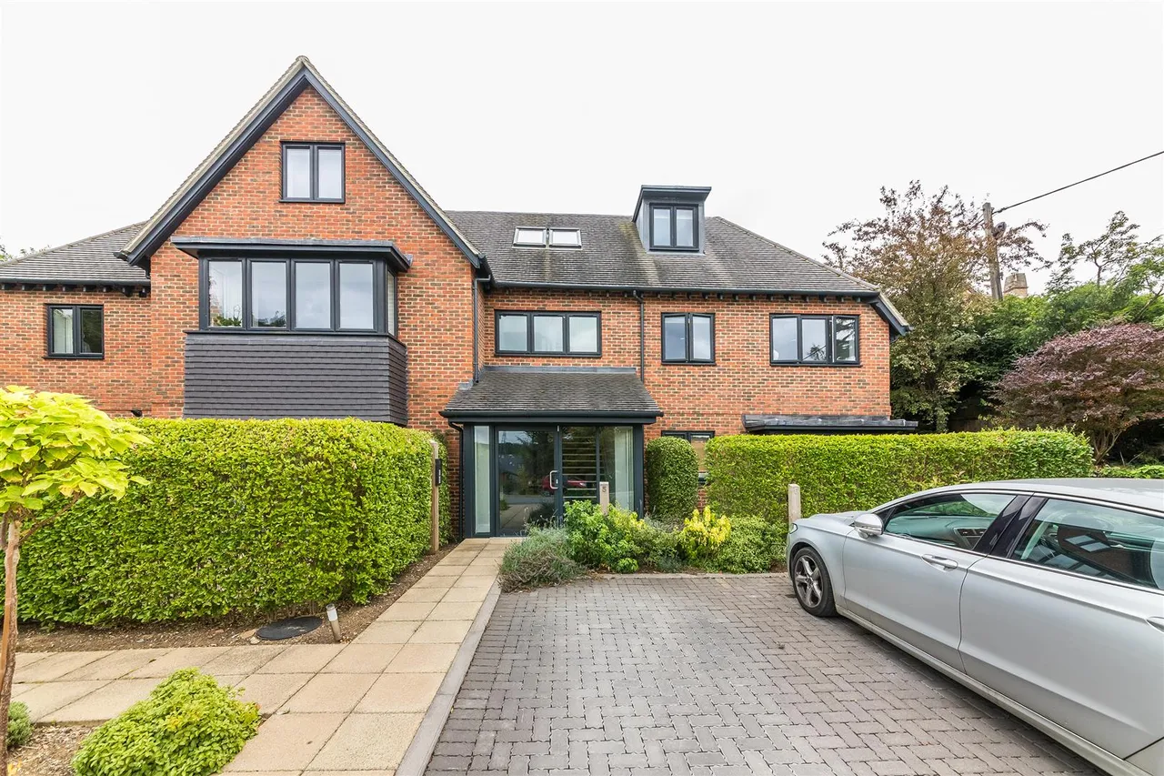 2 bed flat to rent, Cumnor Hill, Oxford