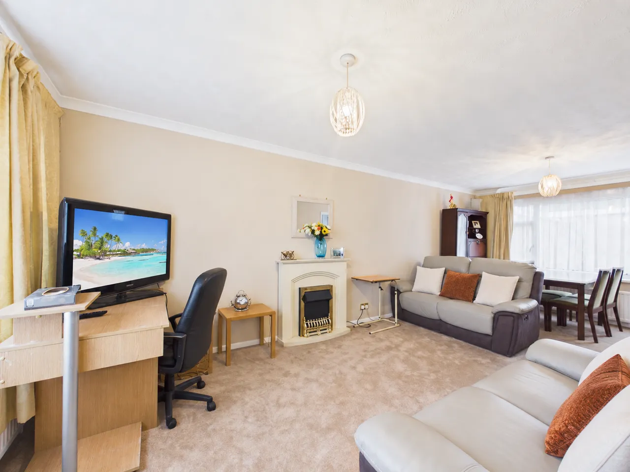 Tinkers Wood Road, Downley, HP13, photo 4