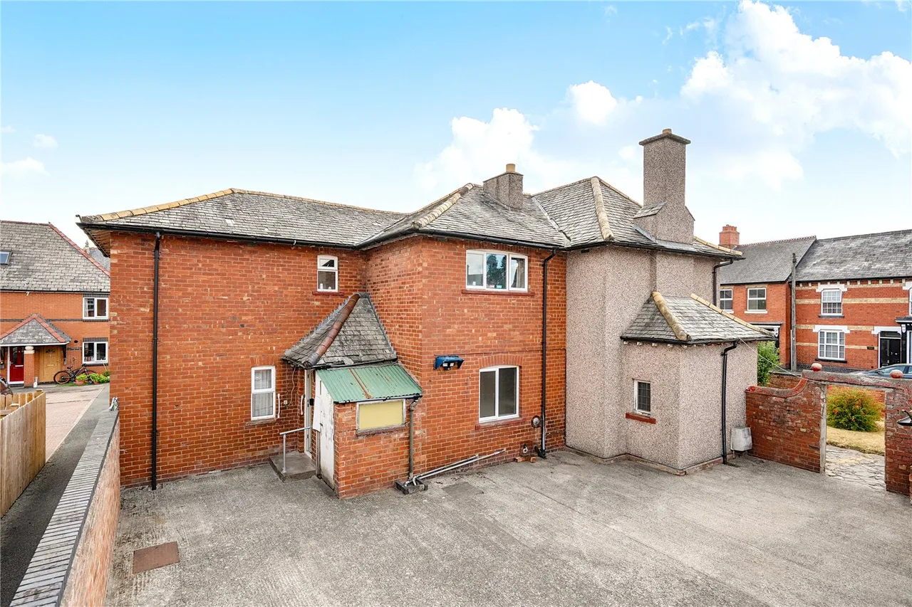 Main Street, Caersws, Powys, SY17 5EL, photo 17