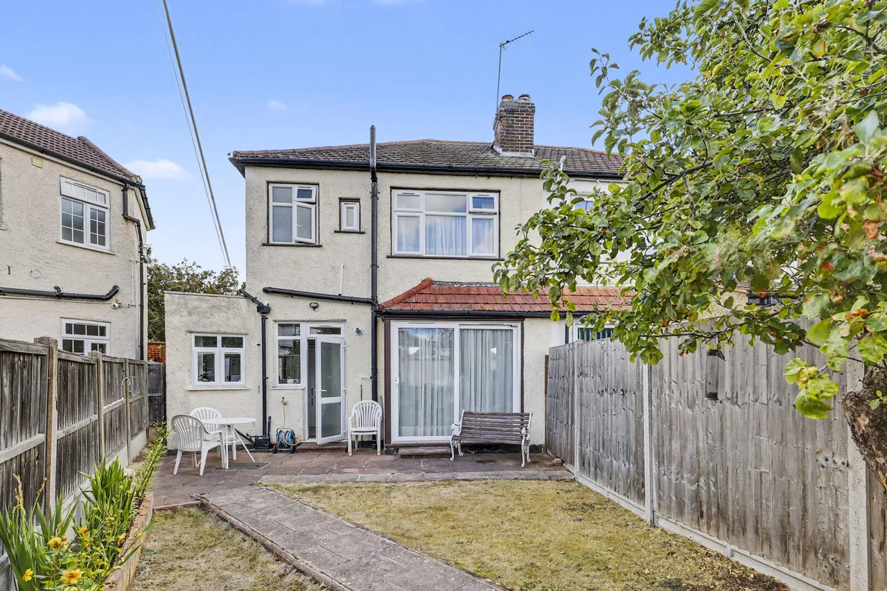 Eastbury Avenue, Enfield, EN1, photo 27