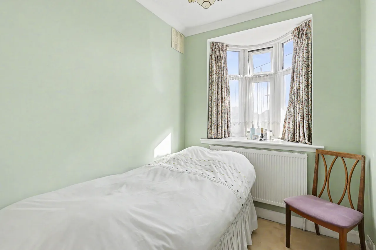 Eastbury Avenue, Enfield, EN1, photo 20