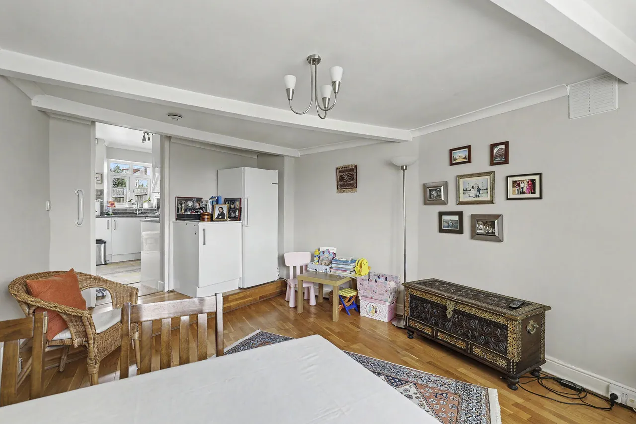 Eastbury Avenue, Enfield, EN1, photo 11