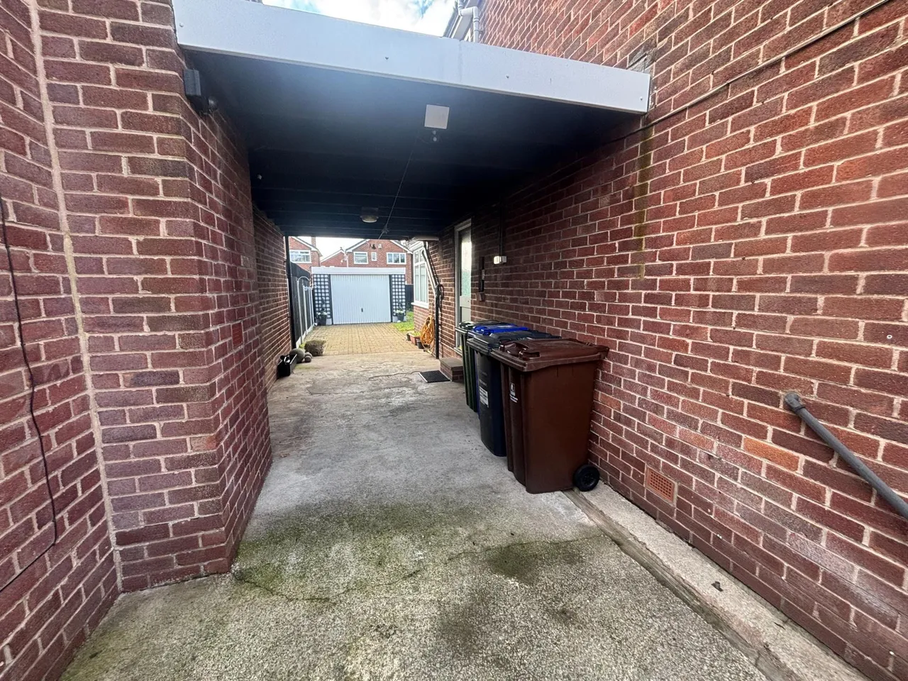 Rufford Close, Ashton-Under-Lyne, OL6, photo 3