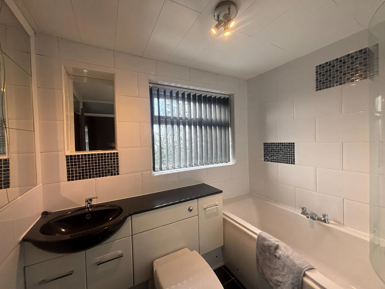 Rufford Close, Ashton-Under-Lyne, OL6, photo 19