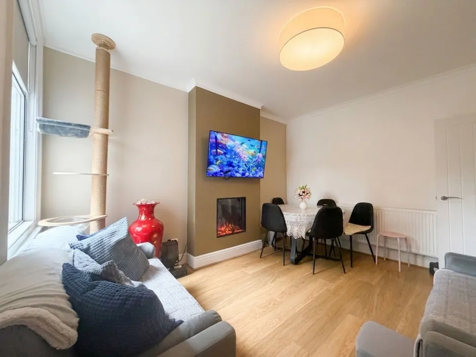 Elthorne Road, Uxbridge, UB8, photo 2