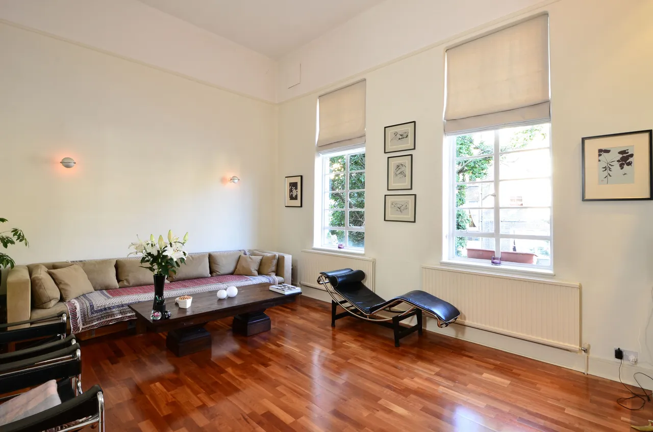 2 bed flat to rent — 5a Queens Court, 25-27 Earls Court Square, London