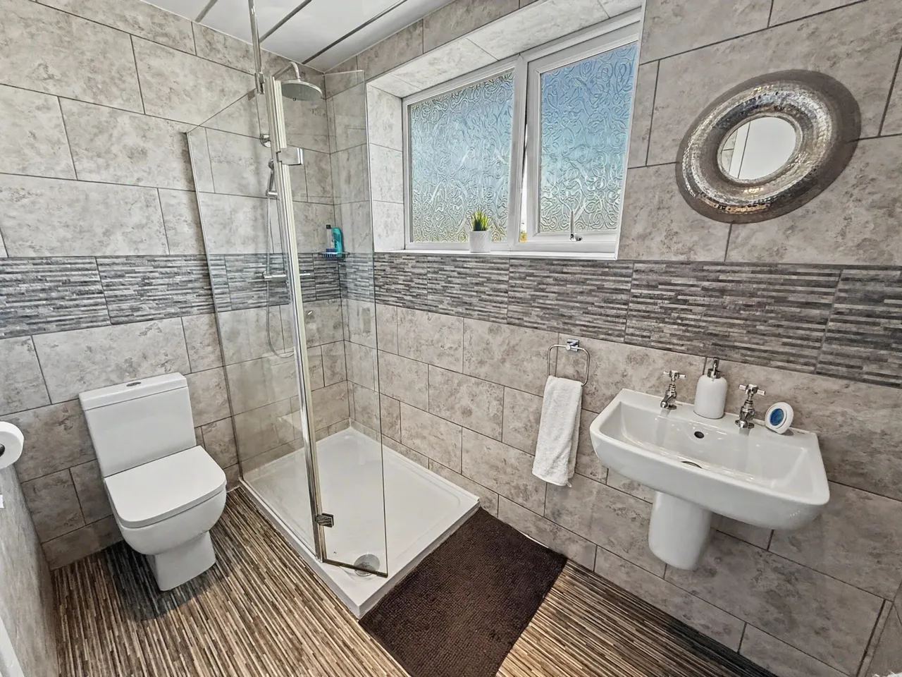 Lindrick Avenue, Whitefield, M45, photo 3