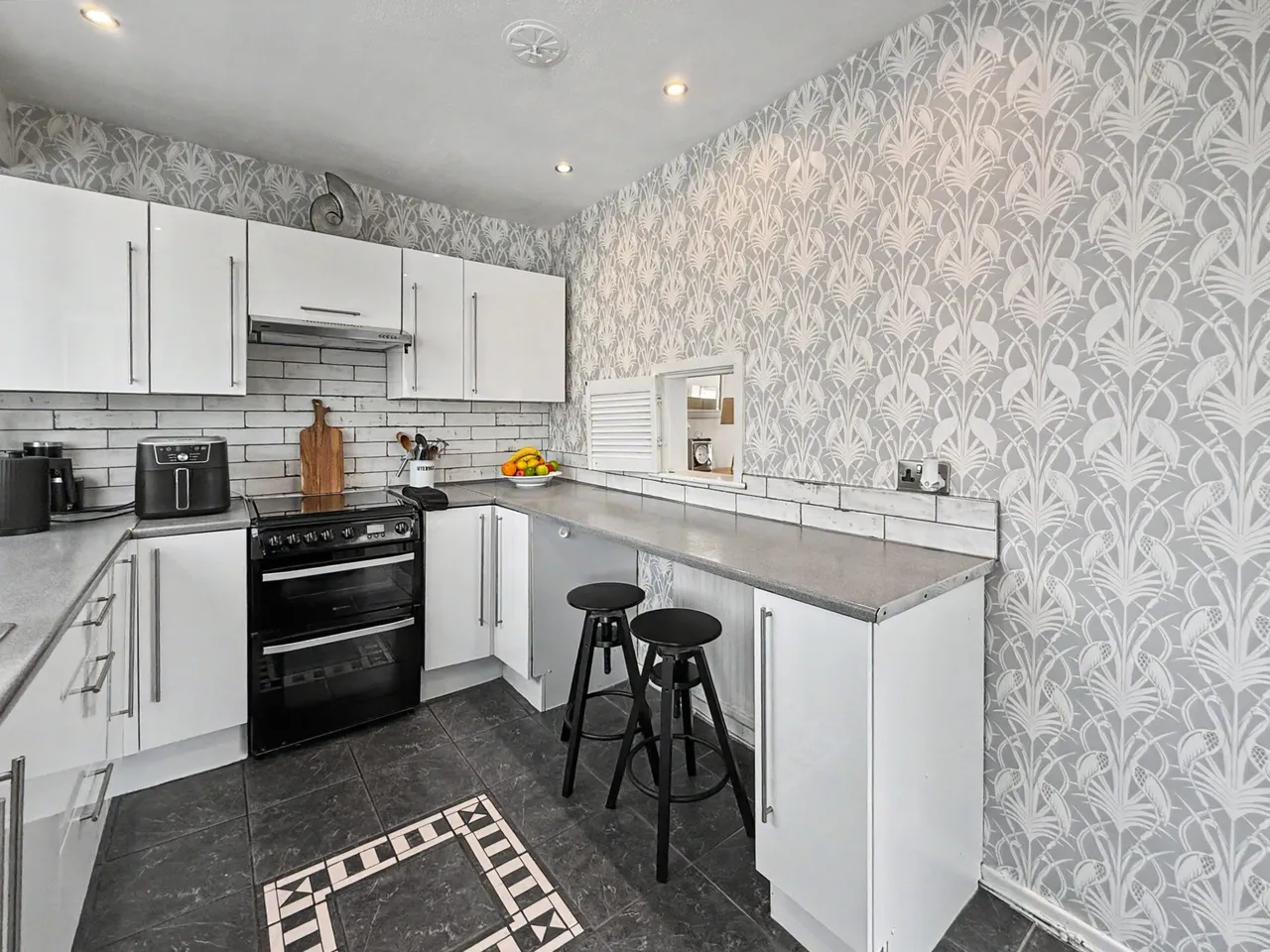 Lindrick Avenue, Whitefield, M45, photo 8