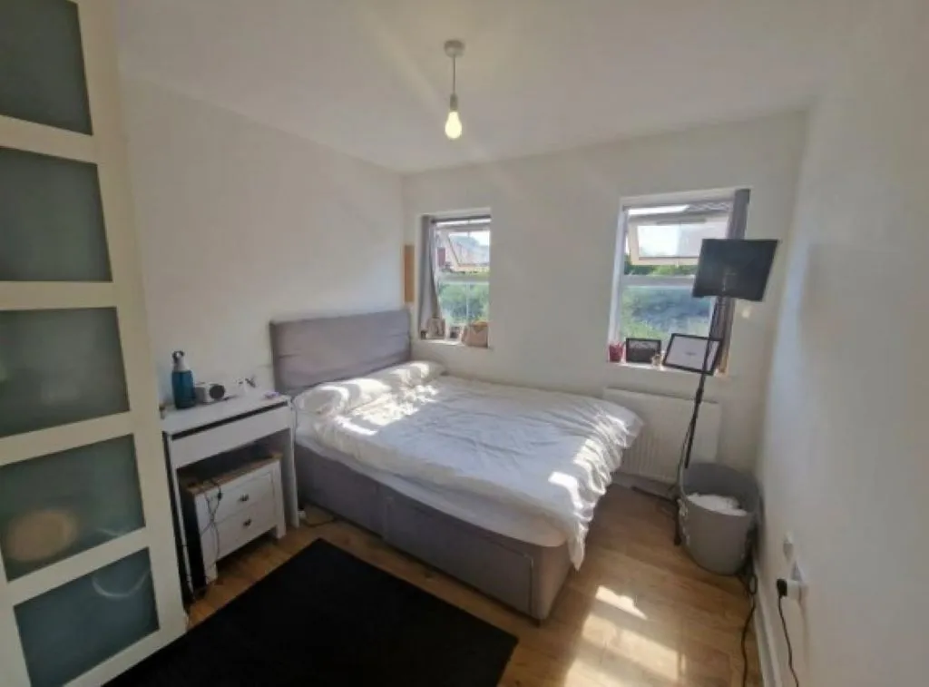 Old Bedford Road, Luton, LU2, photo 6