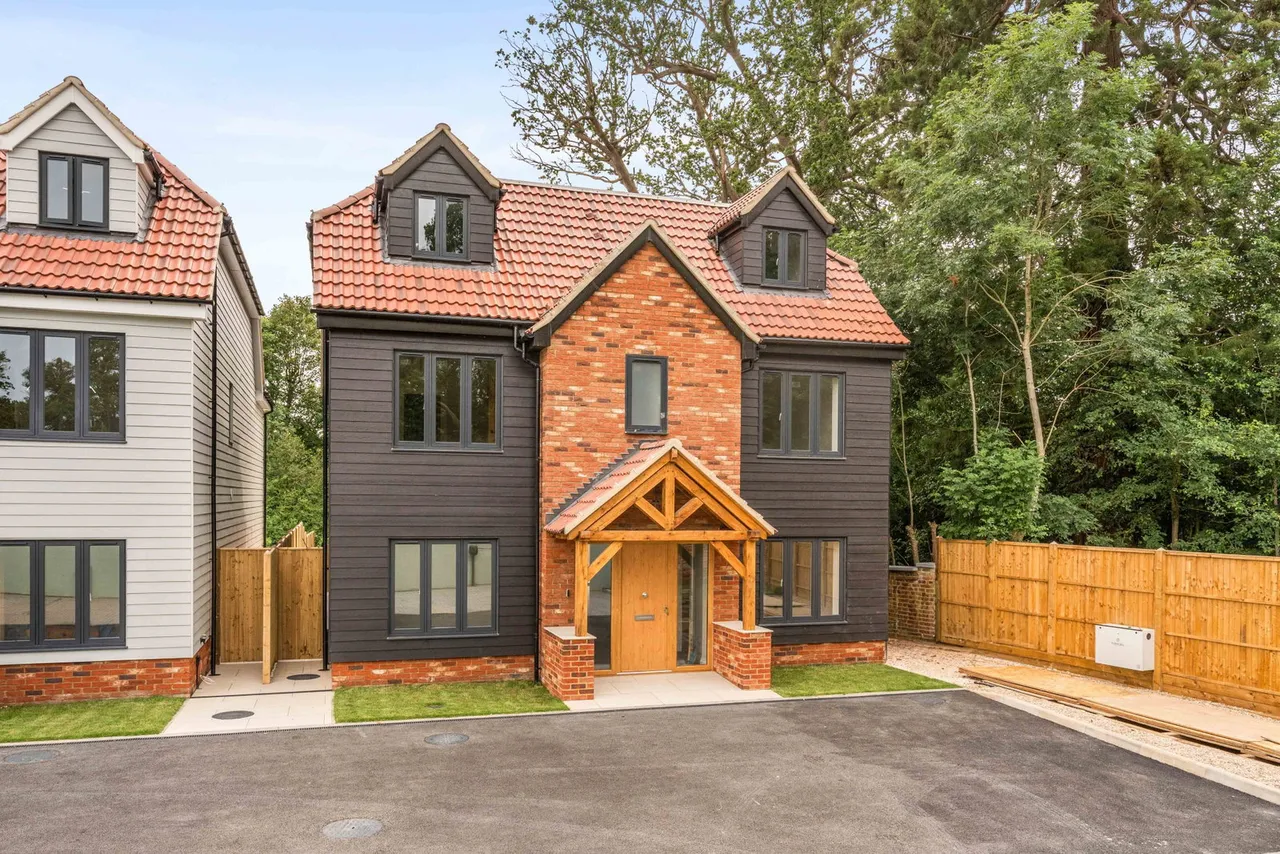 5 bed house for sale, The Oaklands Aston Lane, Bragbury End, SG2