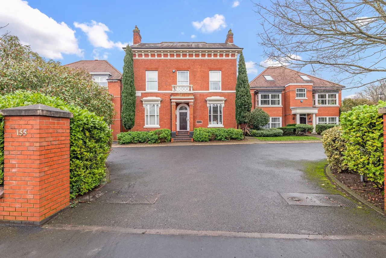 2 bed flat for sale — 159 Birmingham Road, Wylde Green, Sutton Coldfield, B72