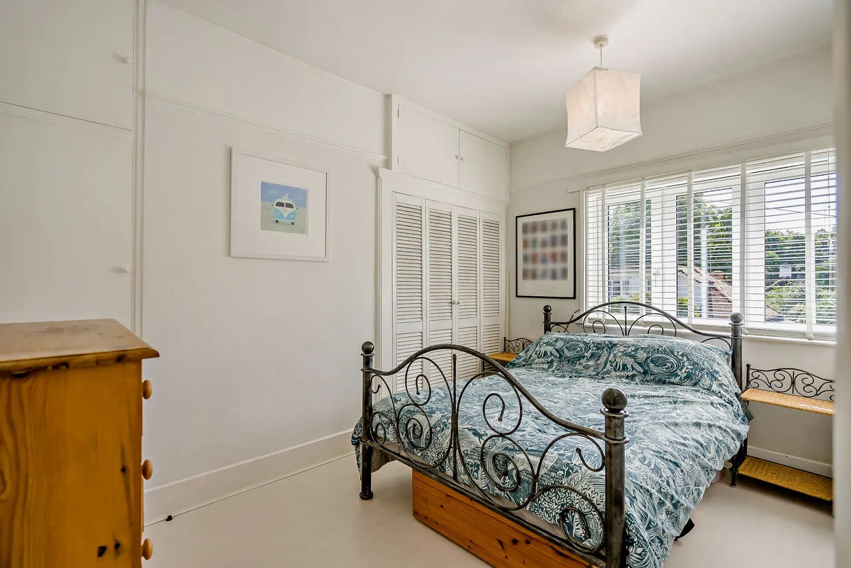 Debden Lane, Loughton, IG10, photo 8