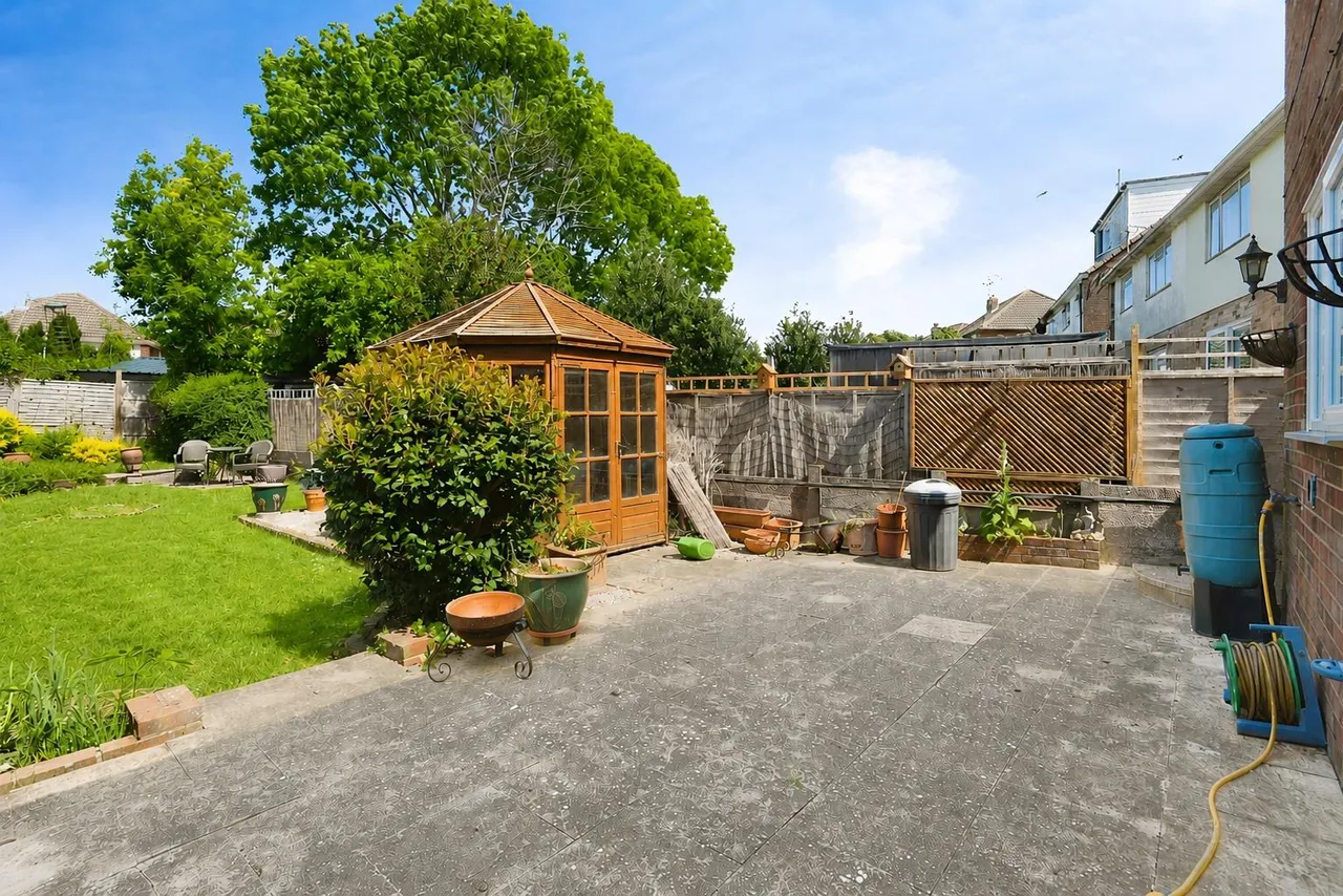 Chanctonbury Road, Burgess Hill, RH15, photo 17