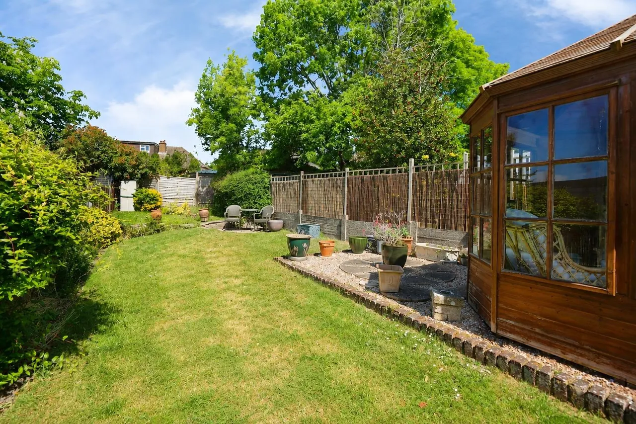 Chanctonbury Road, Burgess Hill, RH15, photo 8