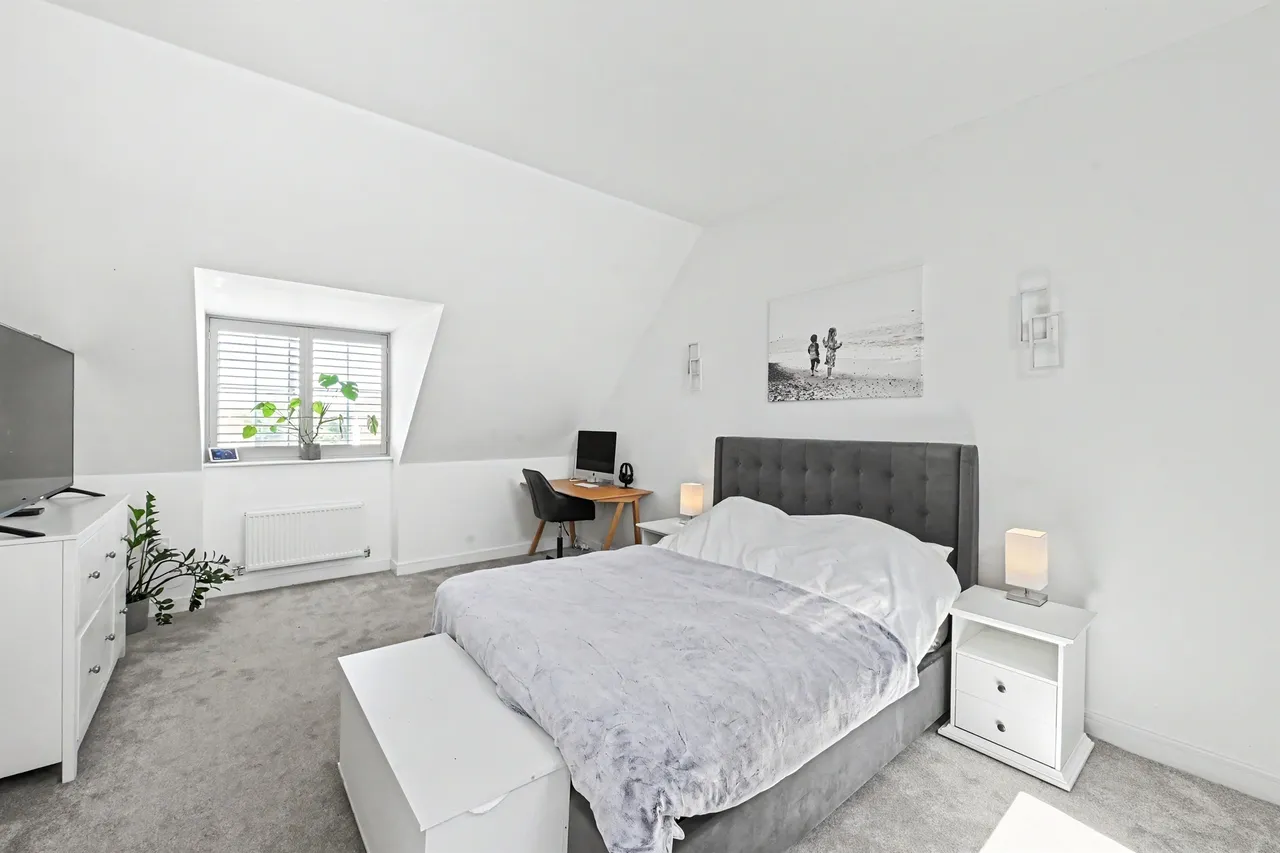Hedgehog Way, Berkhamsted, photo 10
