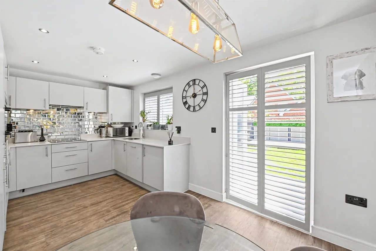 Hedgehog Way, Berkhamsted, photo 7
