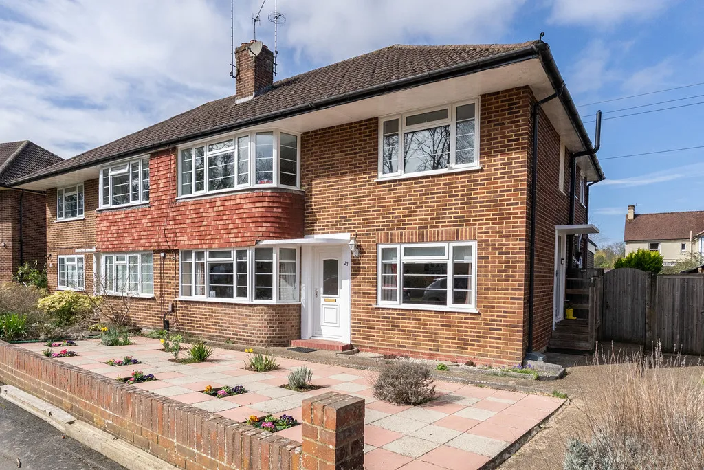 Swan Mill Gardens, Pixham, RH4, photo 4