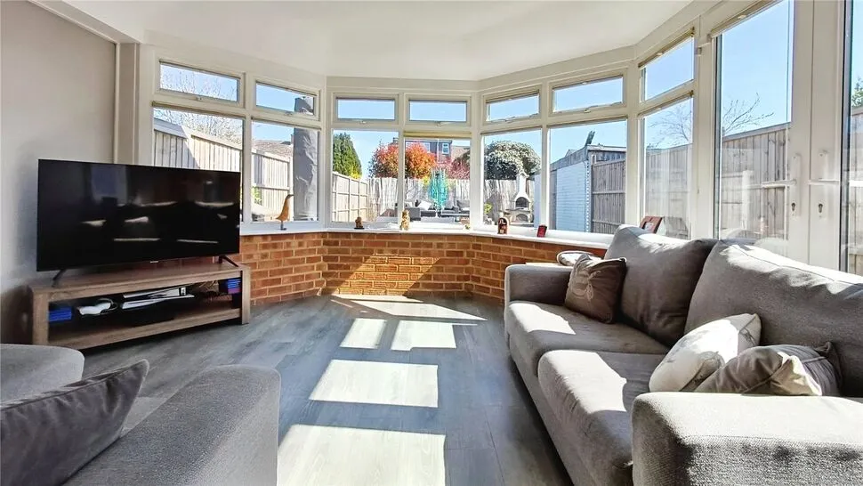 Imperial Drive, Gravesend, Kent, DA12, photo 4