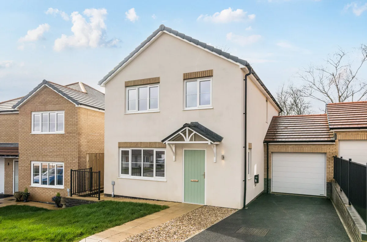 Broadweavers Close, Wincanton, BA9, photo 2