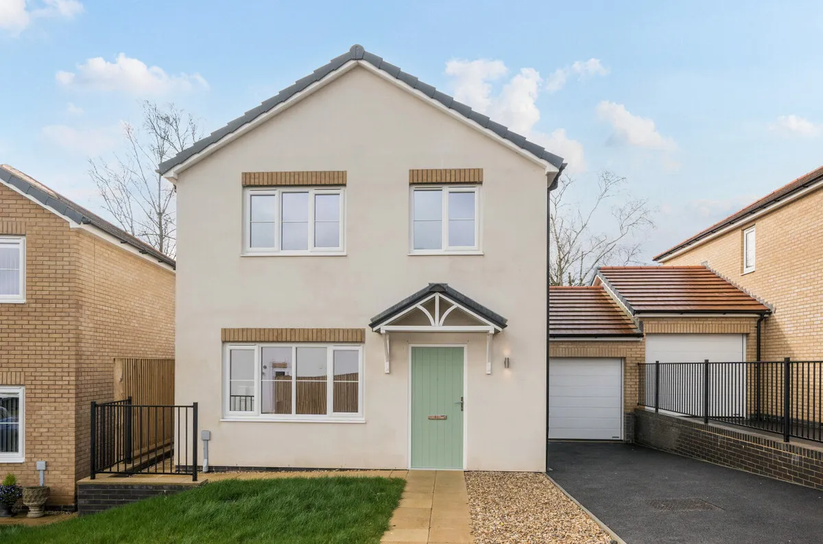 4 bed house for sale, Broadweavers Close, Wincanton, BA9