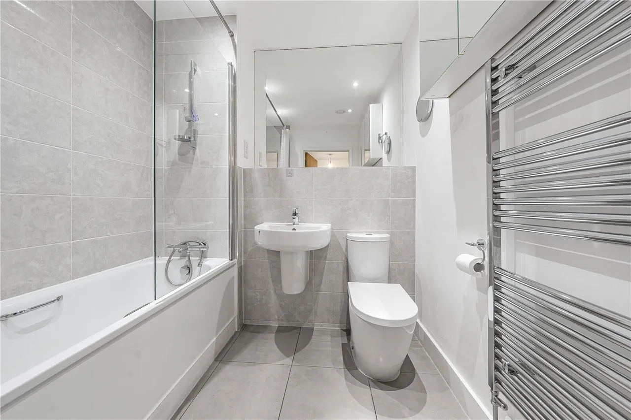 London Road, Isleworth, TW7, photo 11