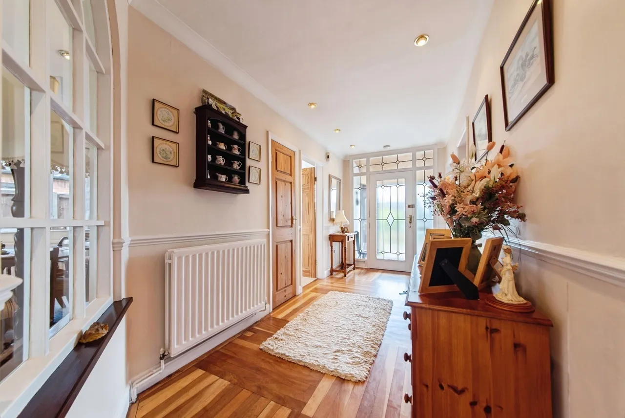 Westfield Drive, North Greetwell, Lincoln, Lincolnshire, LN2, photo 4