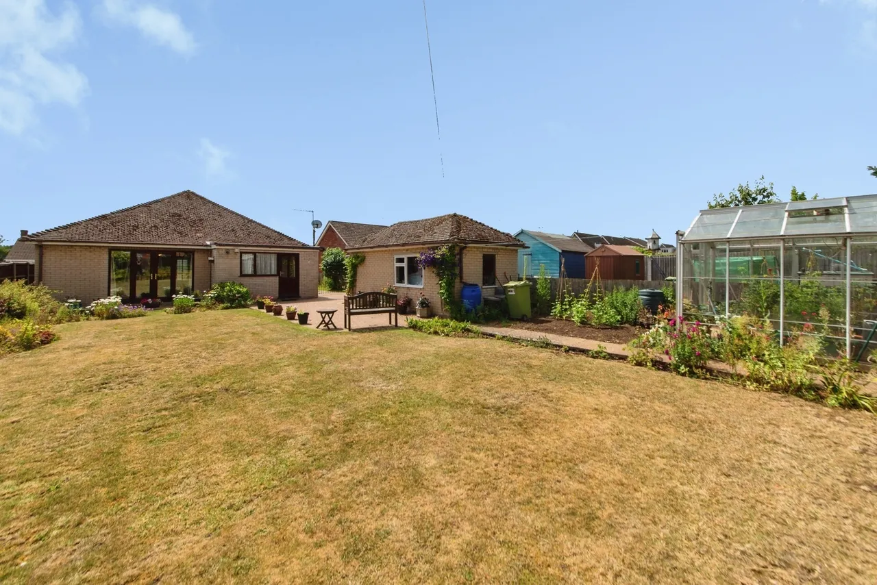 Westfield Drive, North Greetwell, Lincoln, Lincolnshire, LN2, photo 20