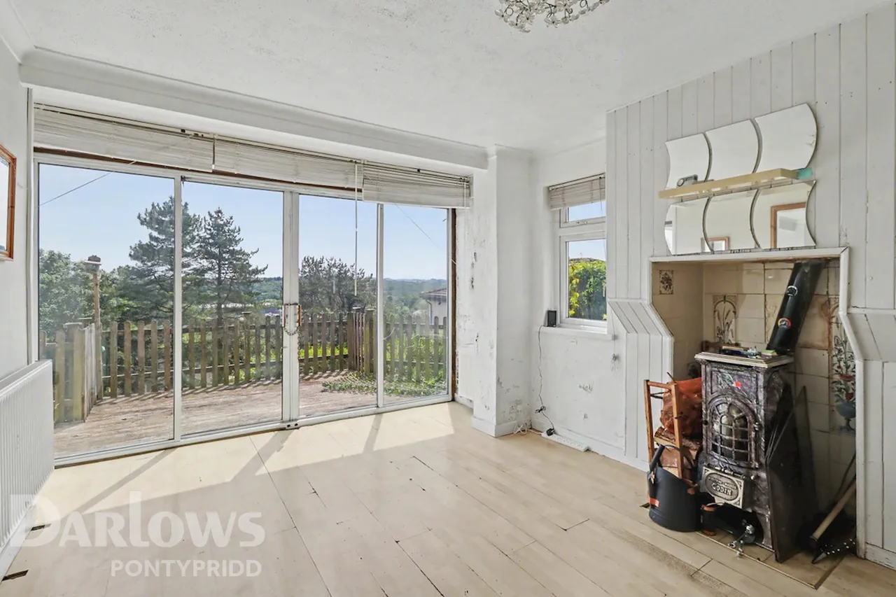 Llantrisant, Pontyclun, photo 11