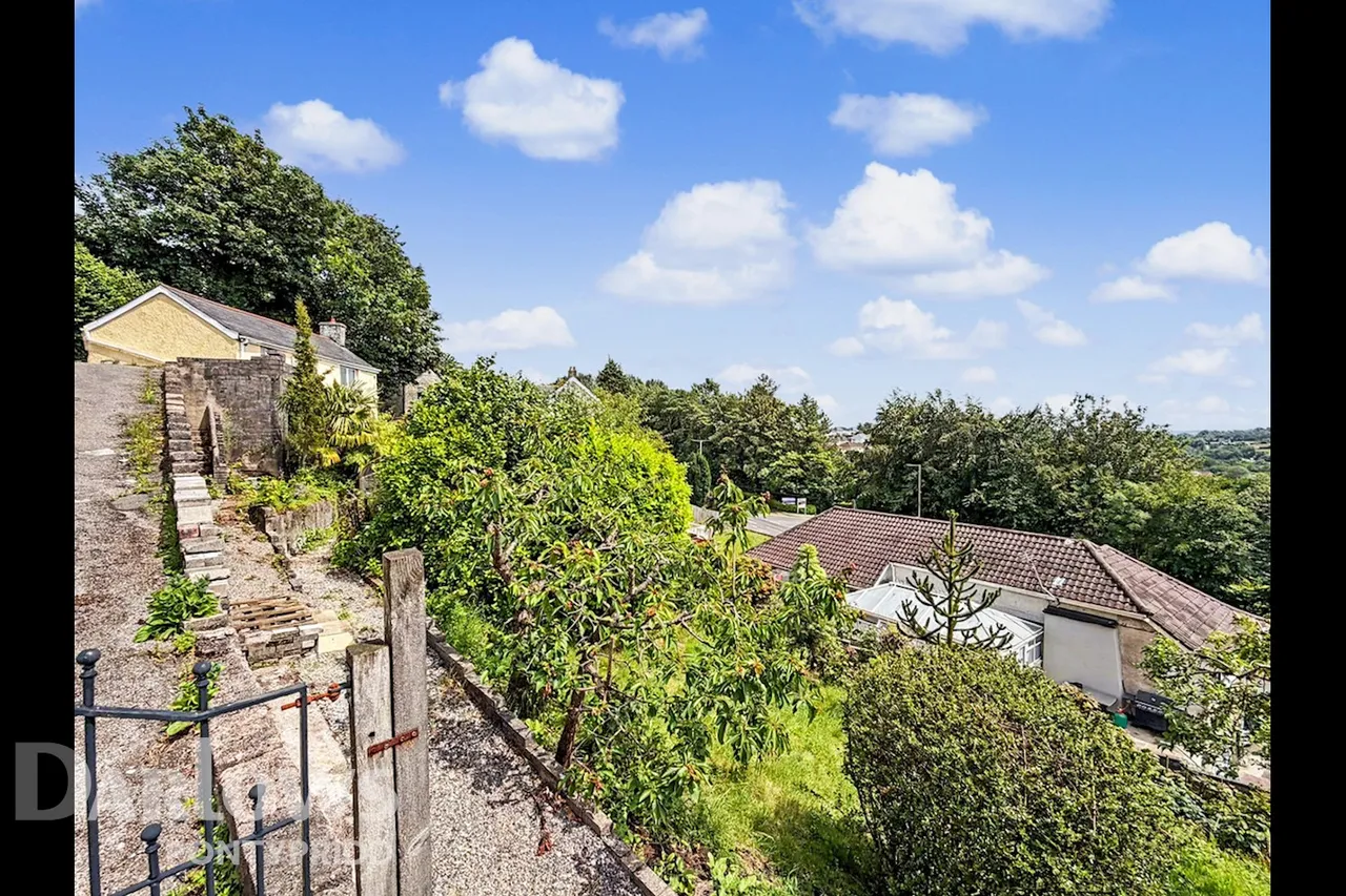 Llantrisant, Pontyclun, photo 36