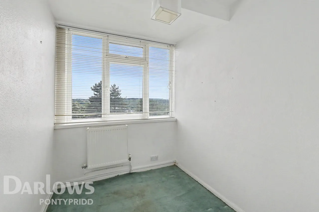 Llantrisant, Pontyclun, photo 23