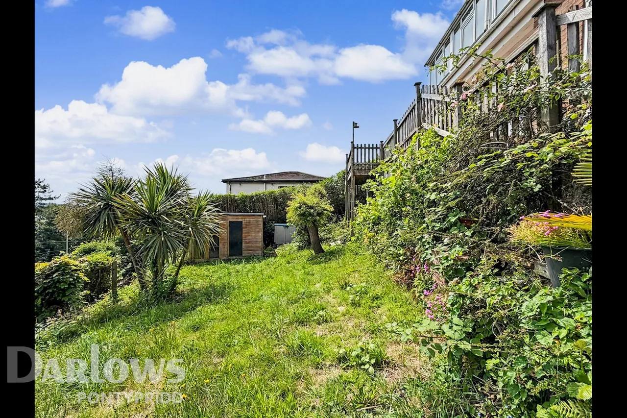 Llantrisant, Pontyclun, photo 43