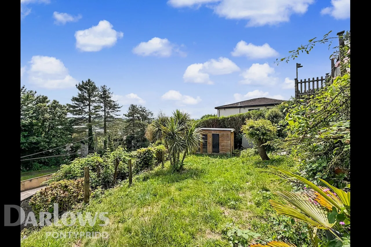 Llantrisant, Pontyclun, photo 34