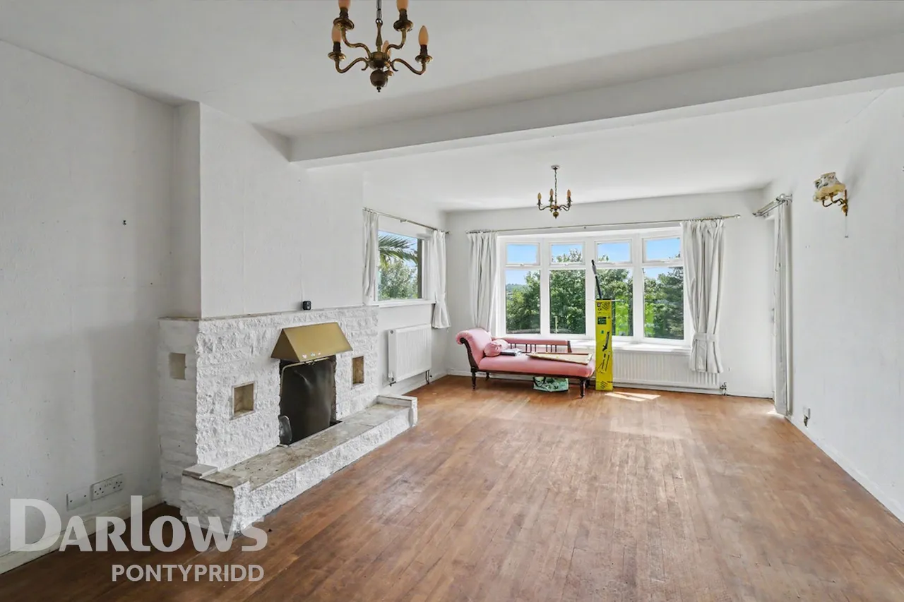 Llantrisant, Pontyclun, photo 4