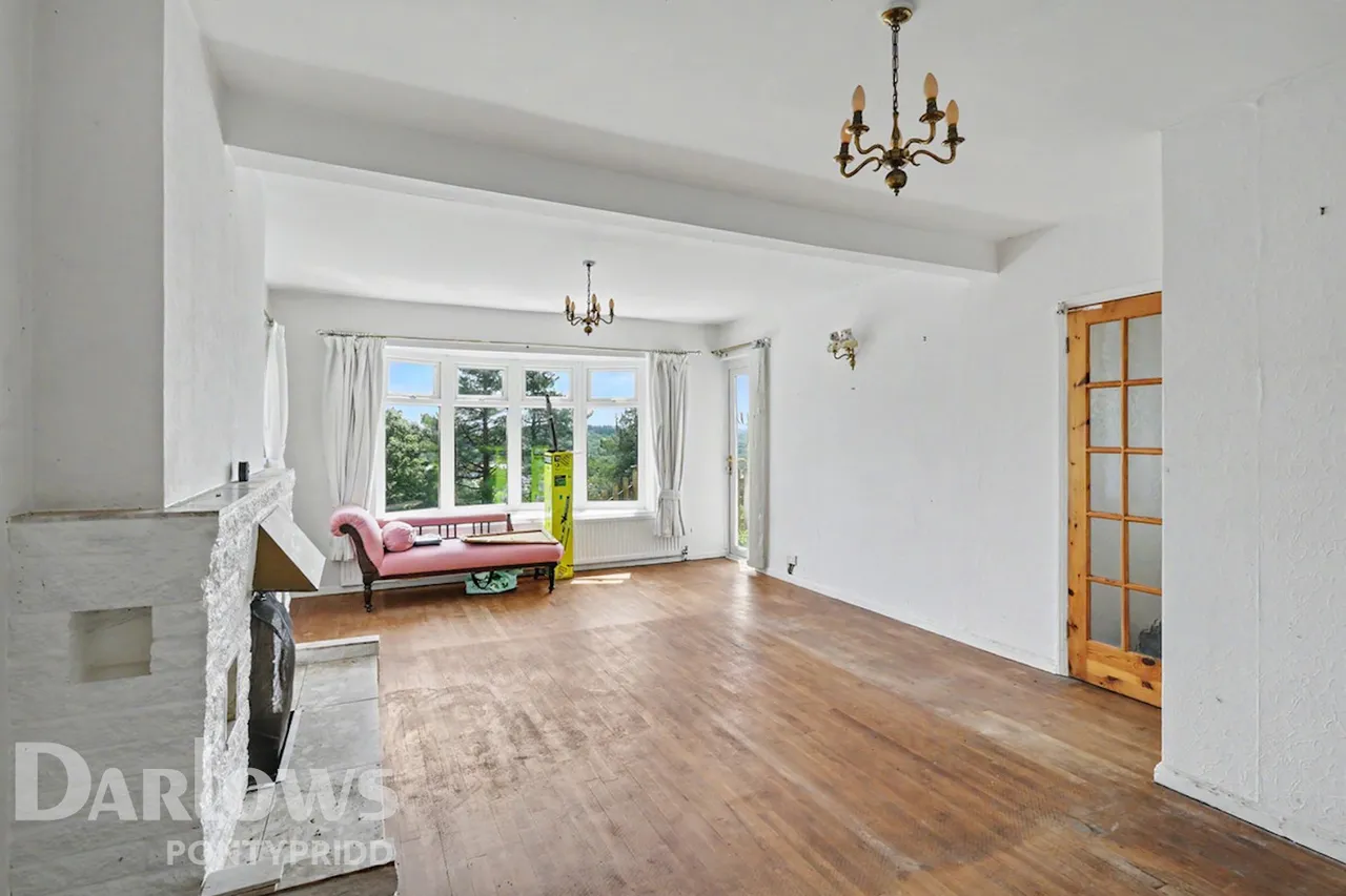Llantrisant, Pontyclun, photo 6