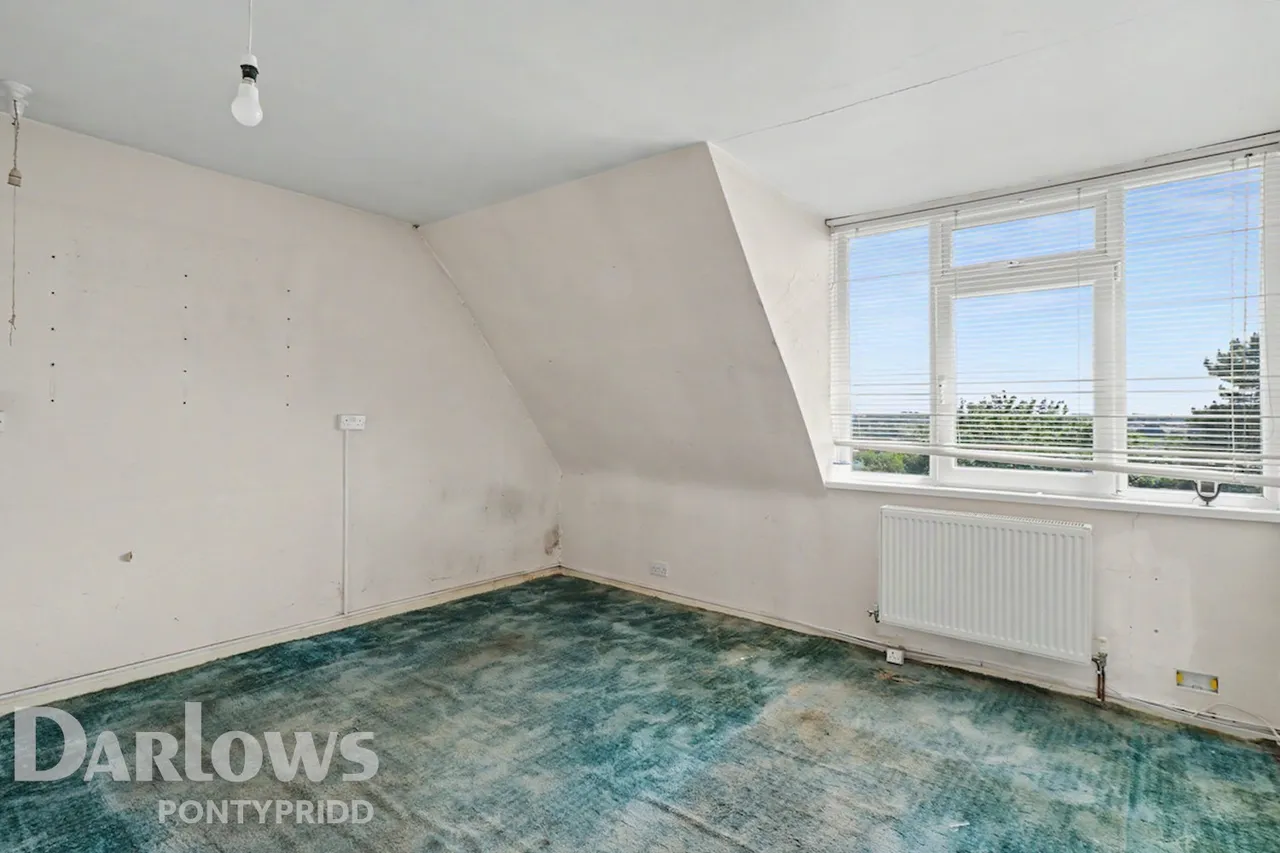 Llantrisant, Pontyclun, photo 21