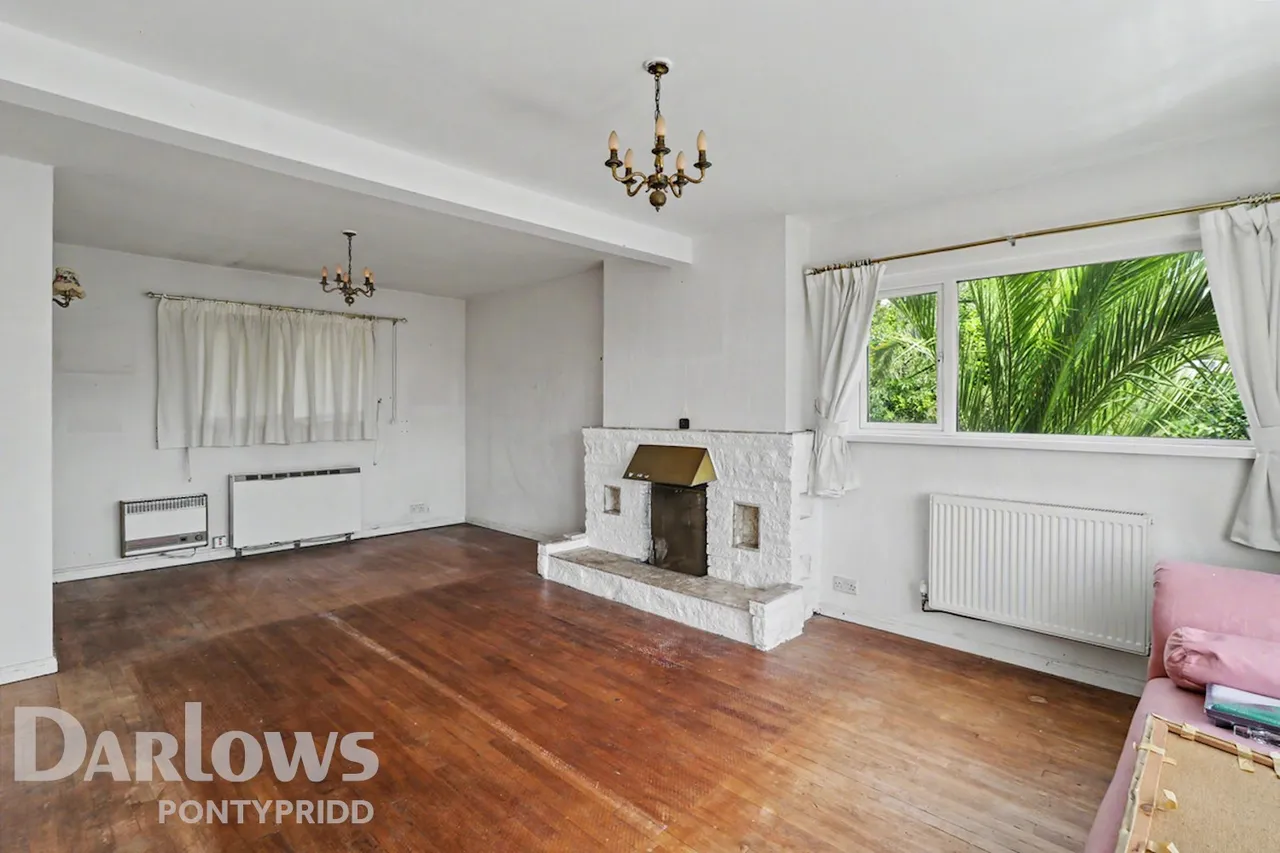 Llantrisant, Pontyclun, photo 5
