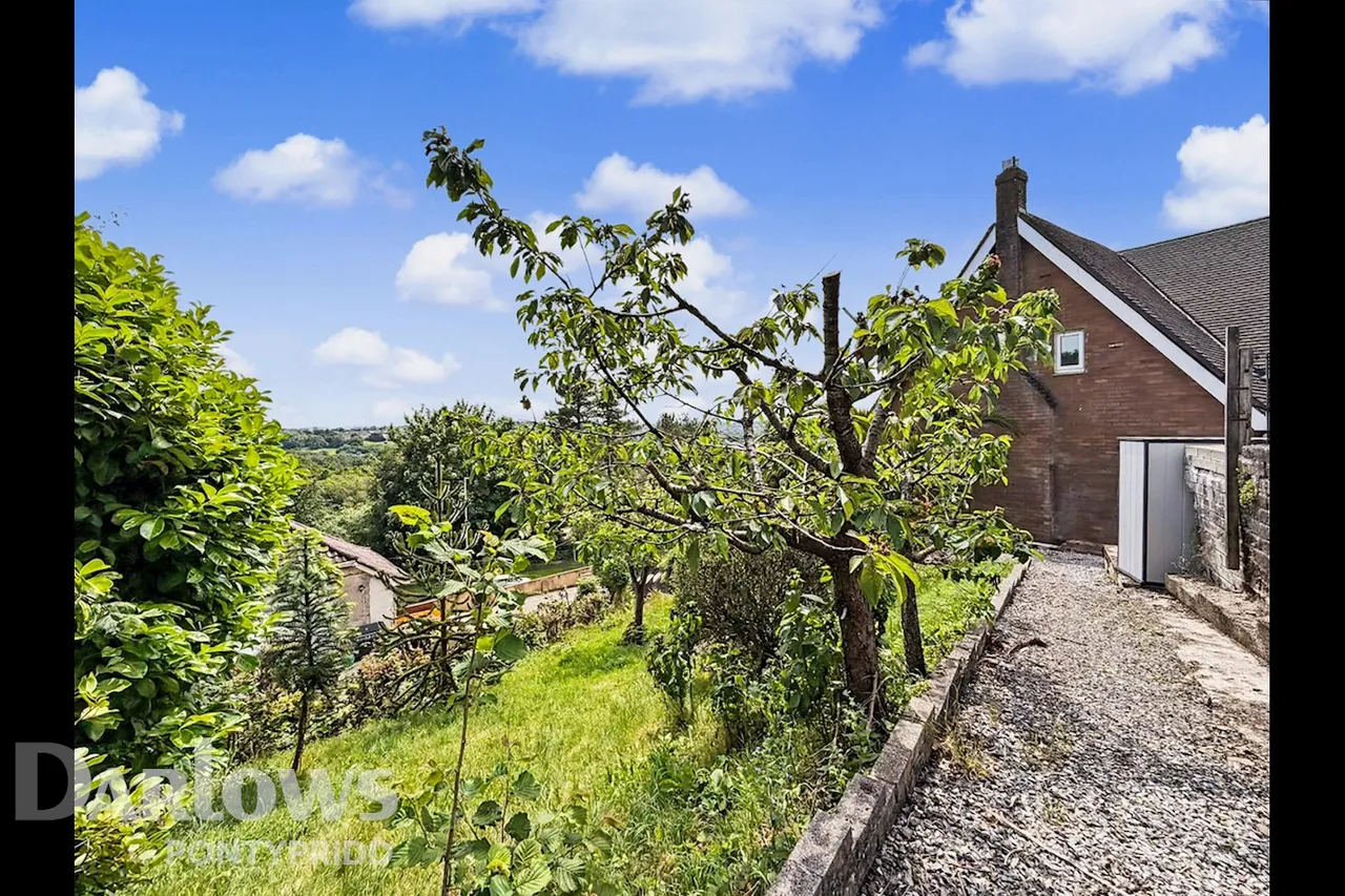 Llantrisant, Pontyclun, photo 45