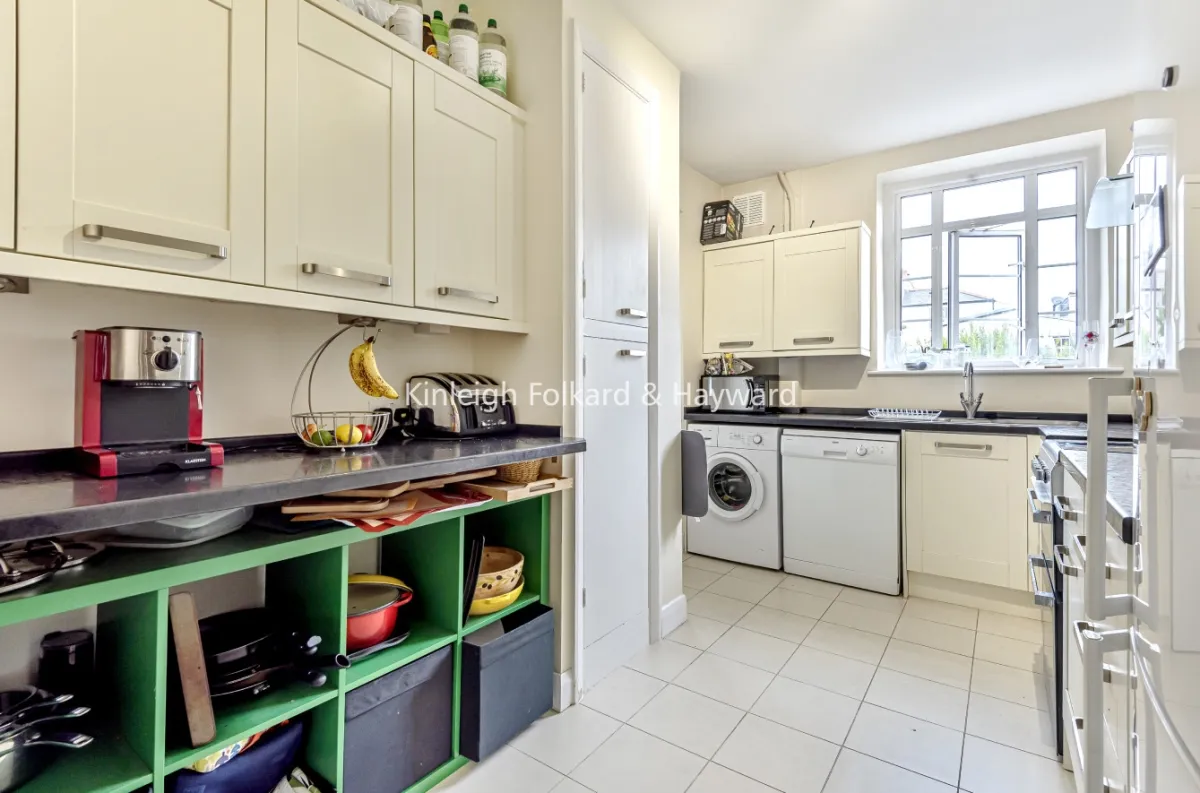 Sutton Court Road, Chiswick, London, W4, photo 3