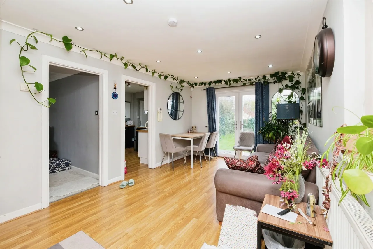 High Ash Crescent, Leeds, photo 5