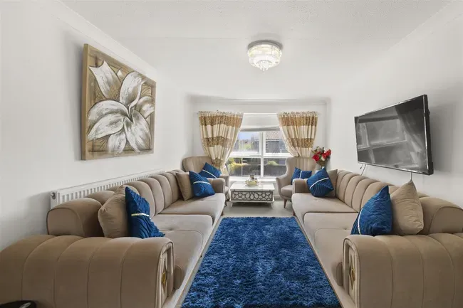 2 bed flat for sale — Rosslyn Close, Hayes