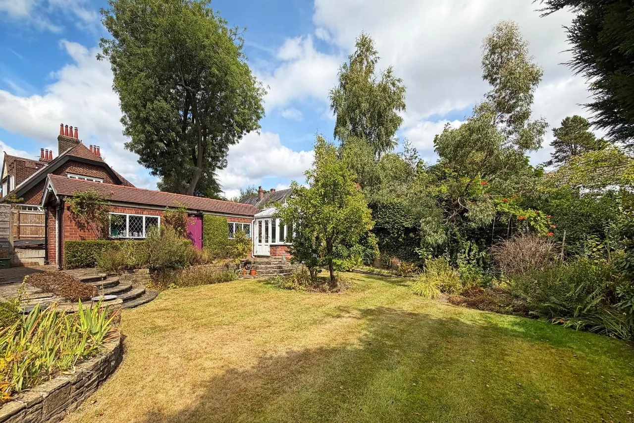 Seddon Road, Hale, Cheshire WA14 2UH, photo 28