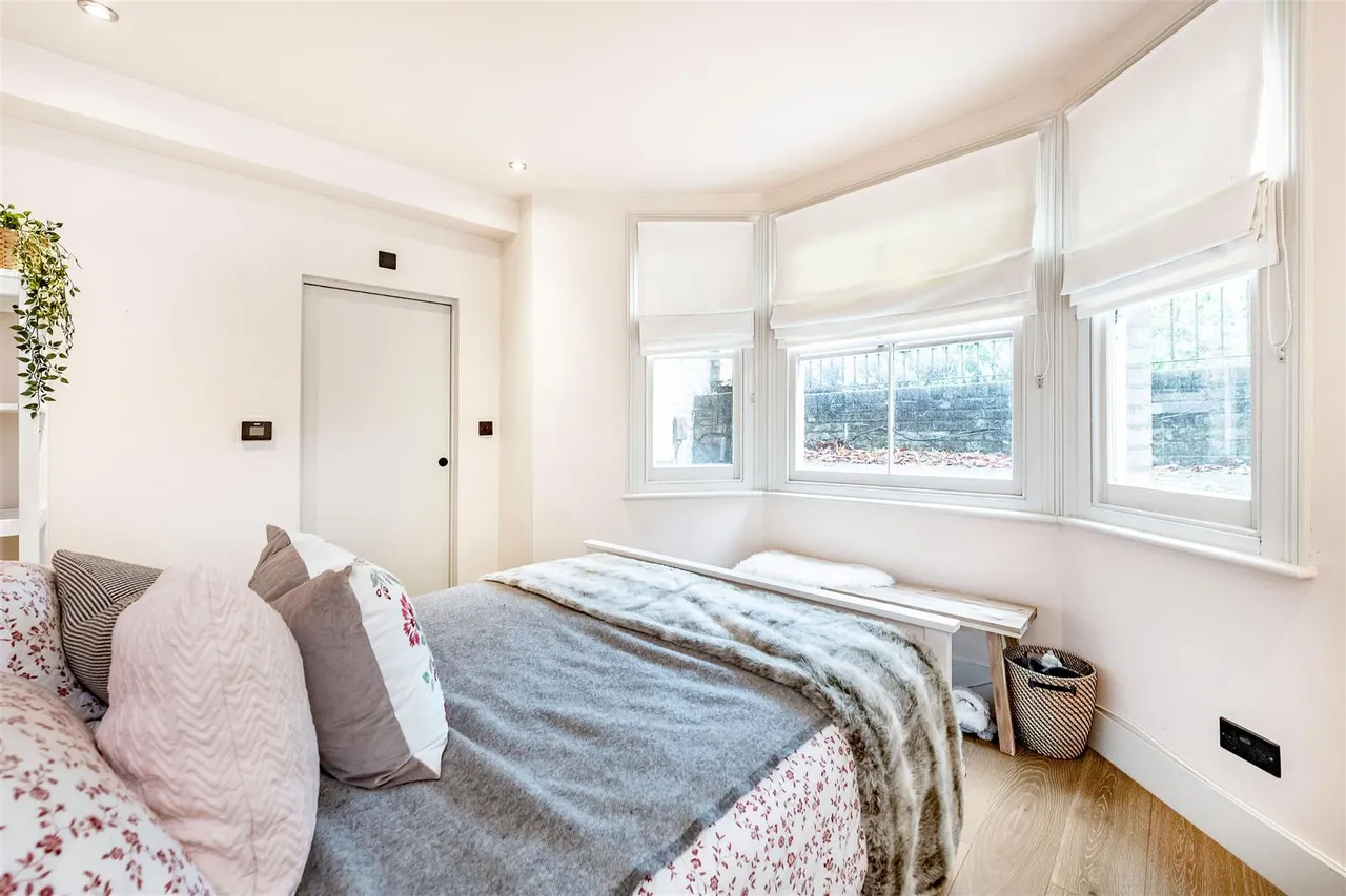 Lonsdale Road, Barnes, SW13, photo 4