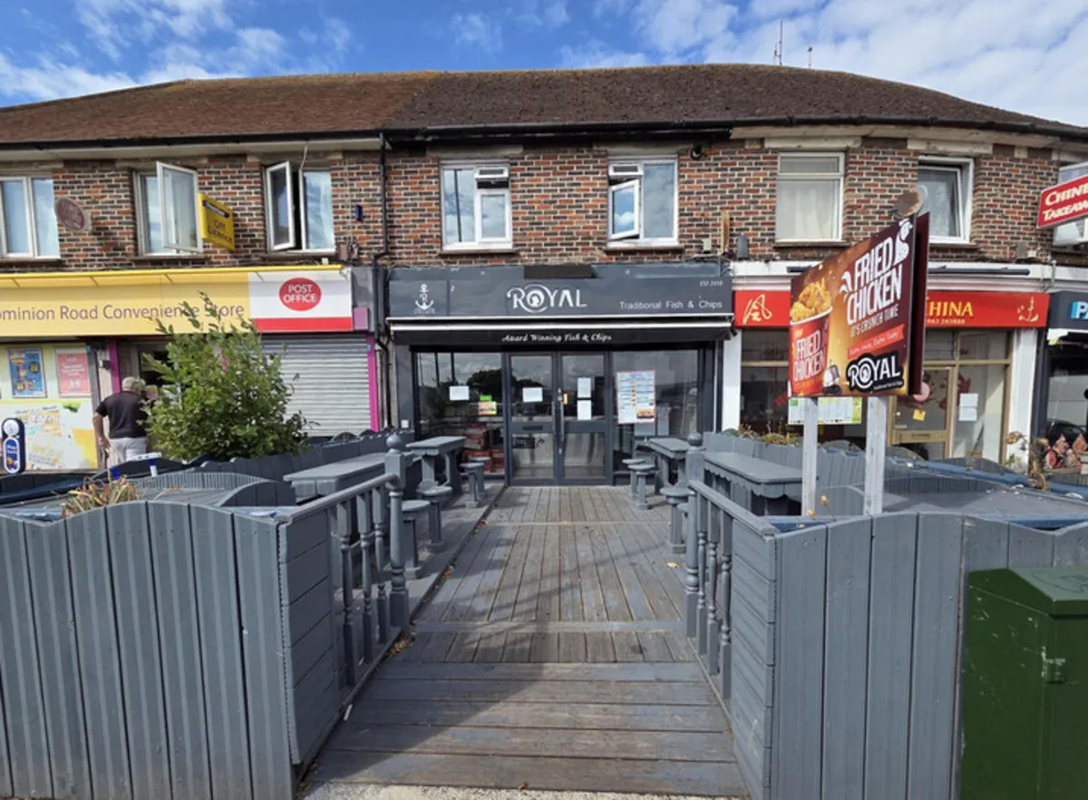 flat for sale — Worthing, BN14 8LE