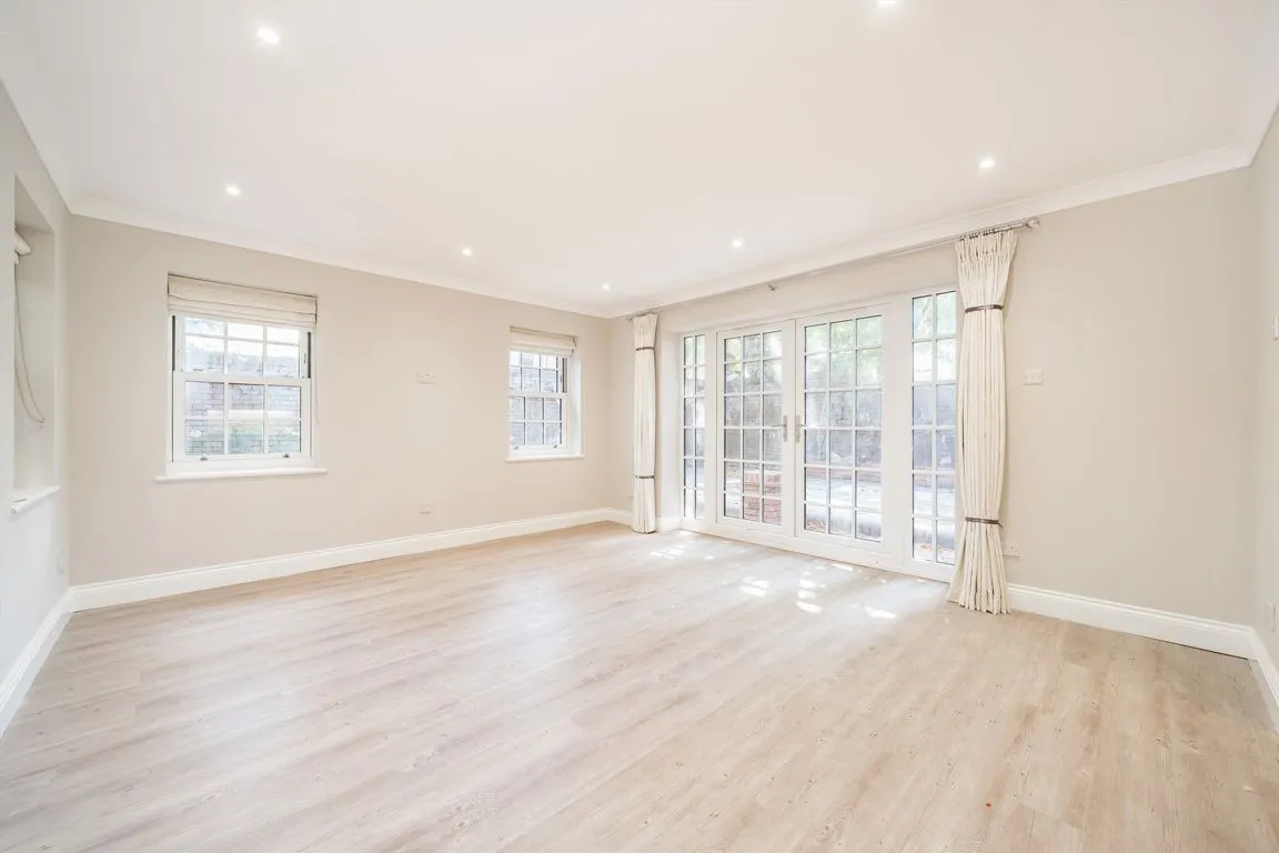 Goldcrest Mews, W5, photo 11